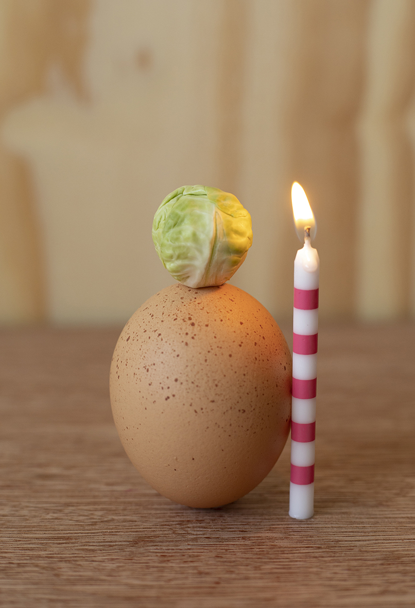 alix-rose egg candle